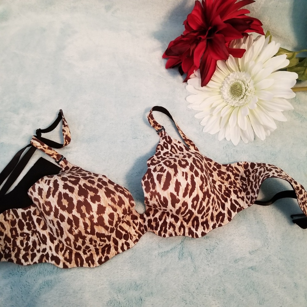 Victoria's secret reversible bra